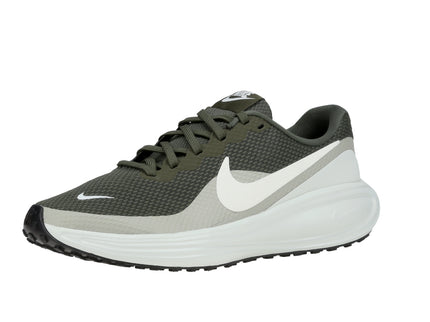 Nike Revolution 8
