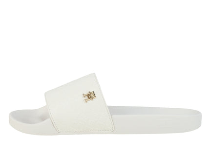 Th Monogram Poolside