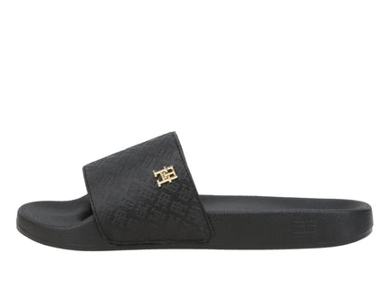 Th Monogram Poolside