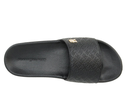 Th Monogram Poolside