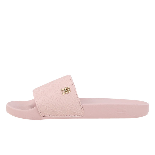 Th Monogram Poolside