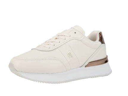 Chic Fashion Runner