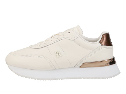 Chic Fashion Runner
