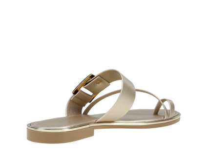 Nela Metallic