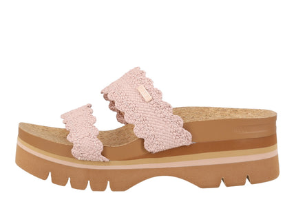 Cushion Vista Higher Scalloped